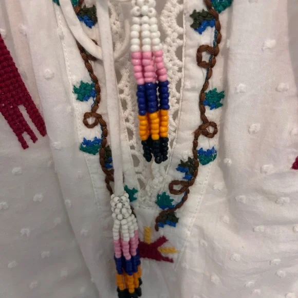 Farm Rio Embroidered White Boho Tunic Dress with Colorful Parrot Motifs small - Picture 3 of 7